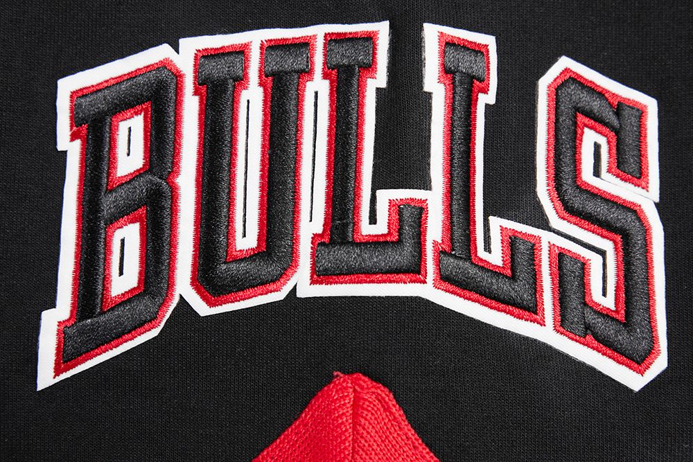 Pro Standard Men's Chicago Bulls Black Classic Warm Up Jacket product image