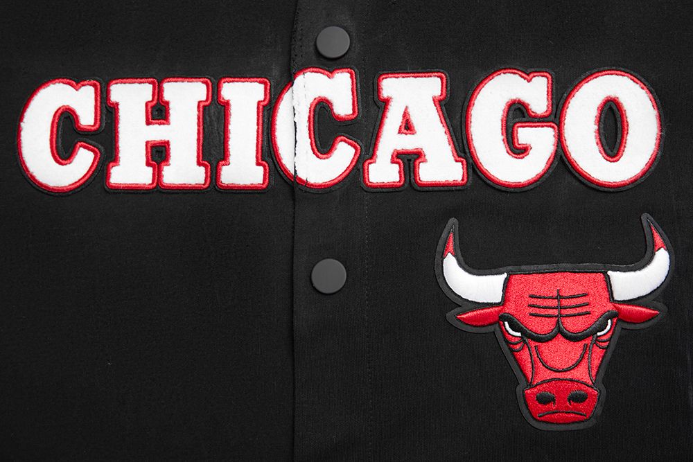 Pro Standard Men's Chicago Bulls Black Classic Warm Up Jacket product image