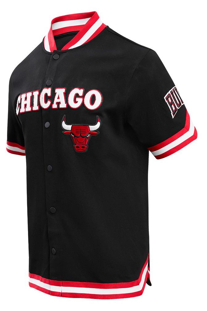 Pro Standard Men's Chicago Bulls Black Classic Warm Up Jacket product image