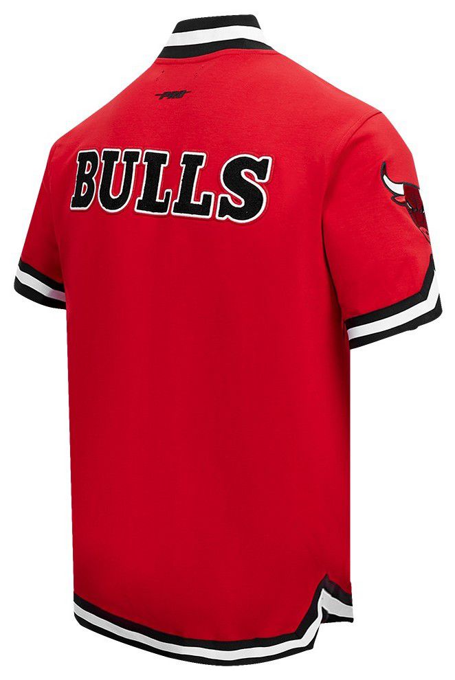 Pro Standard Men's Chicago Bulls Red Classic Warm Up Jacket product image