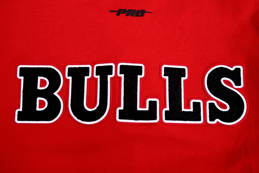 Pro Standard Men's Chicago Bulls Red Classic Warm Up Jacket product image