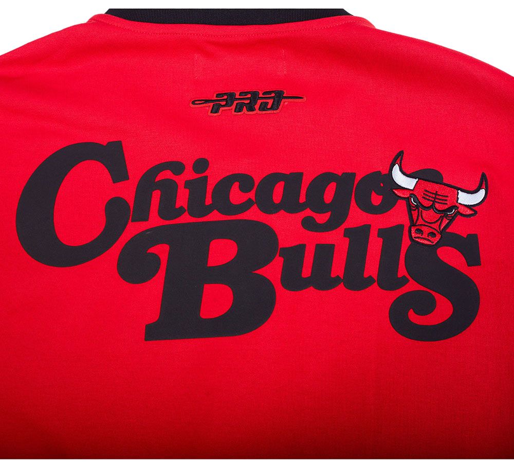 Pro Standard Men's Chicago Bulls Red Souvenir Warm Up Jacket product image