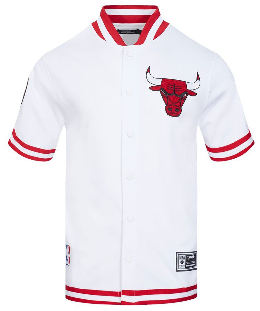 Pro Standard Men's Chicago Bulls White Souvenir Warm Up Jacket product image