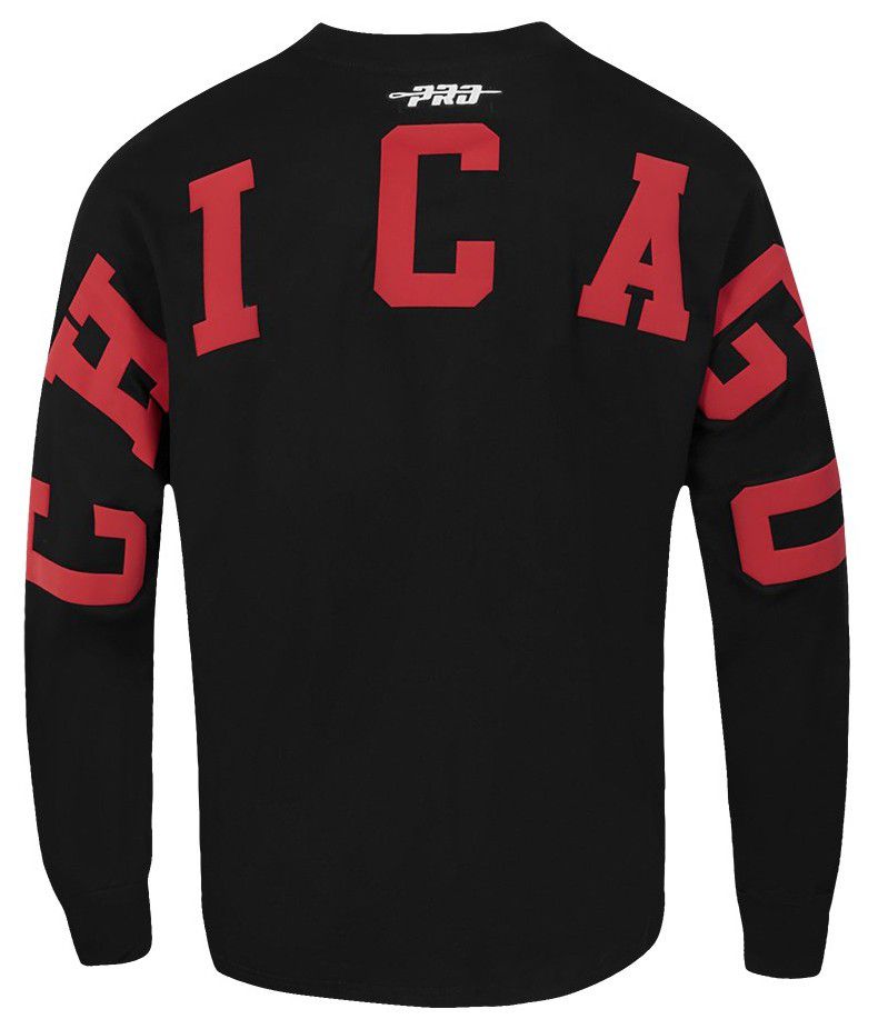 Pro Standard Men's Chicago Bulls Black Wingspan Drop Shoulder Long Sleeve T-Shirt product image