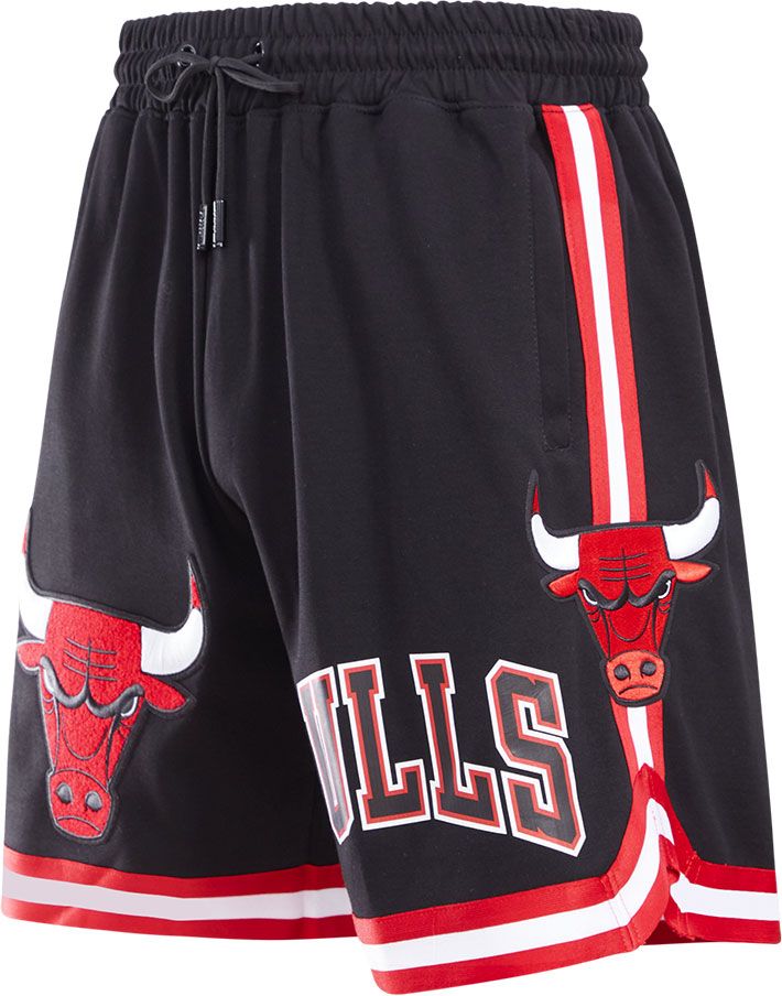 Pro Standard Men's Chicago Bulls Black Chenille Shorts product image