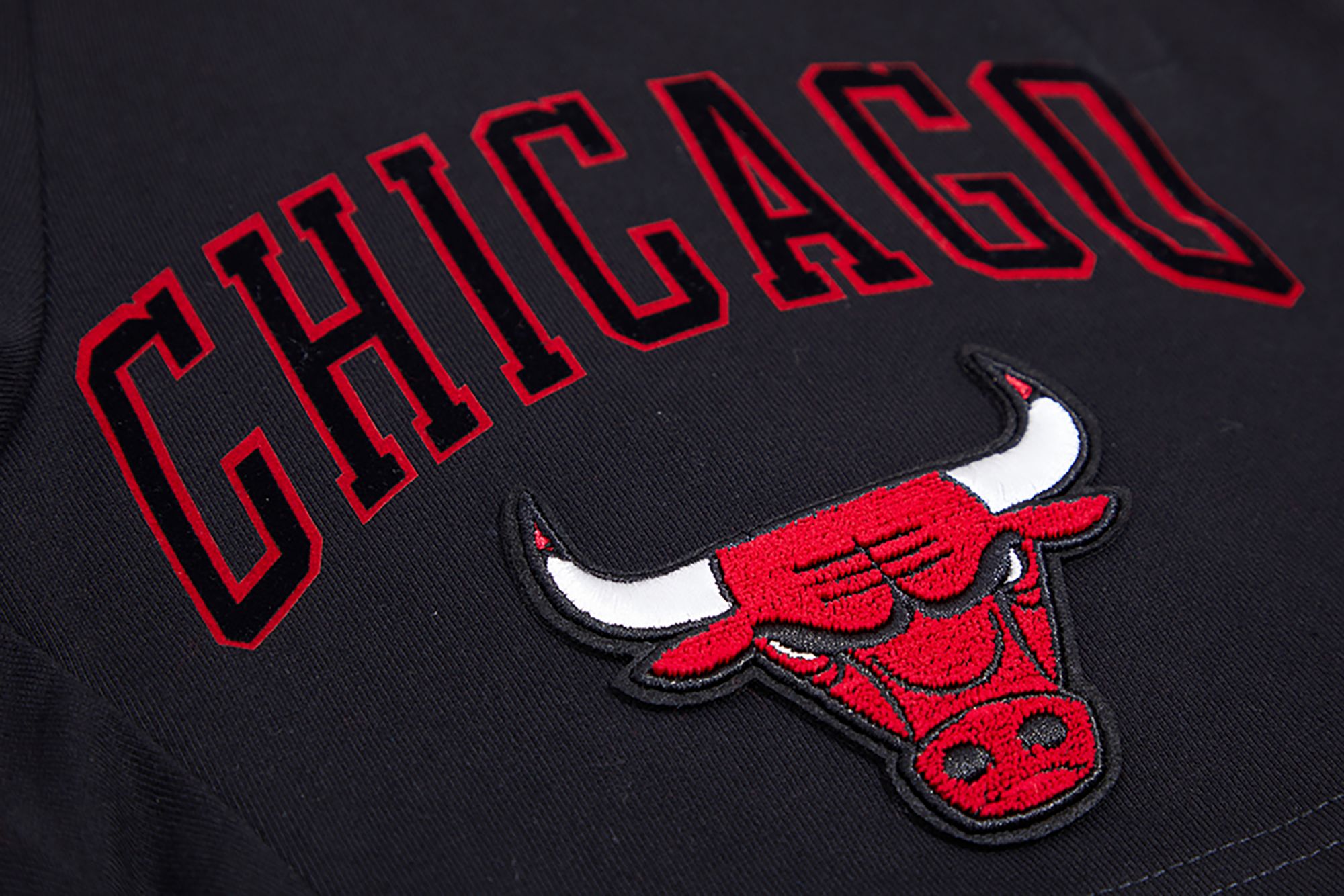 Pro Standard Men's Chicago Bulls Black Fleece Shorts product image
