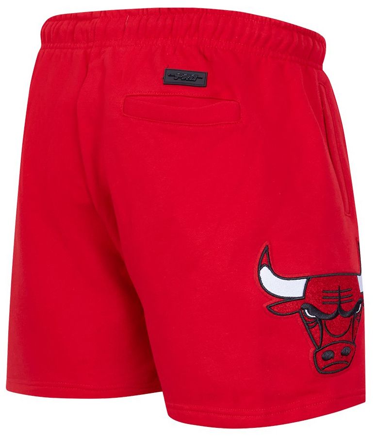 Pro Standard Men's Chicago Bulls Red Classic Fleece Shorts product image