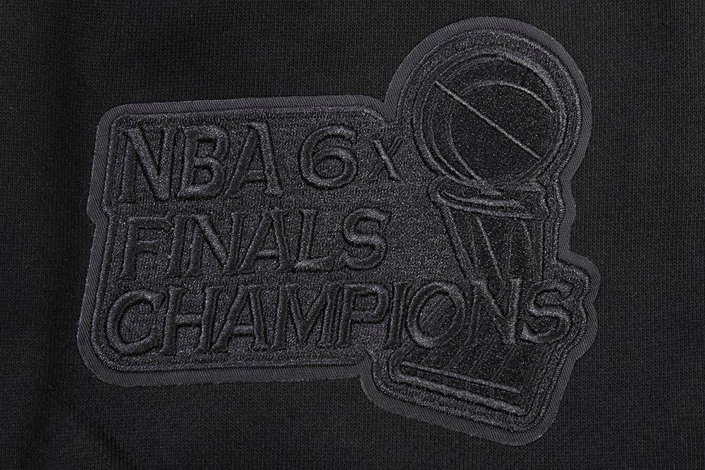 Pro Standard Men's Chicago Bulls Black Neutral Fleece Shorts product image