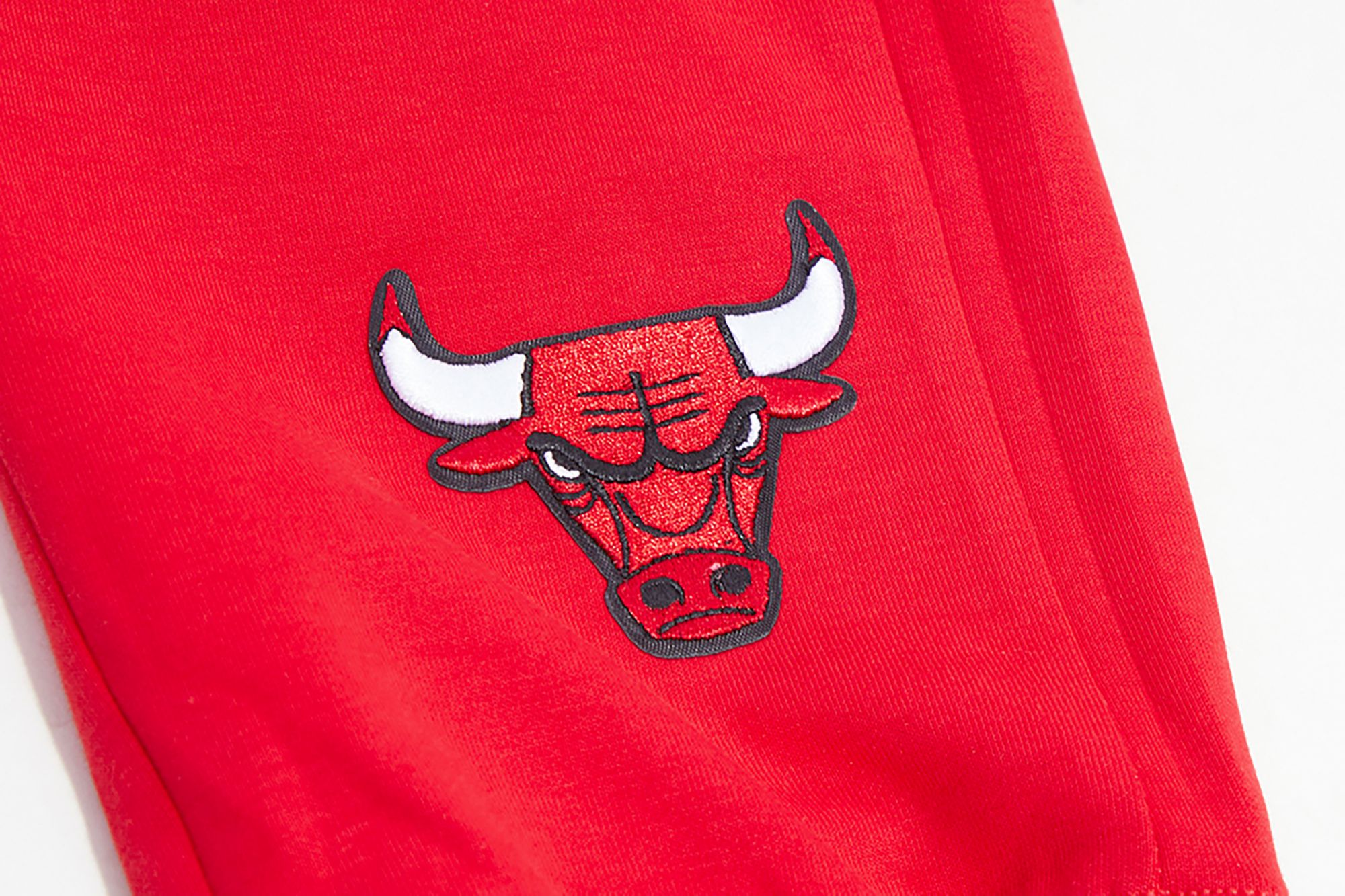 Pro Standard Men's Chicago Bulls Red Chenille Joggers product image