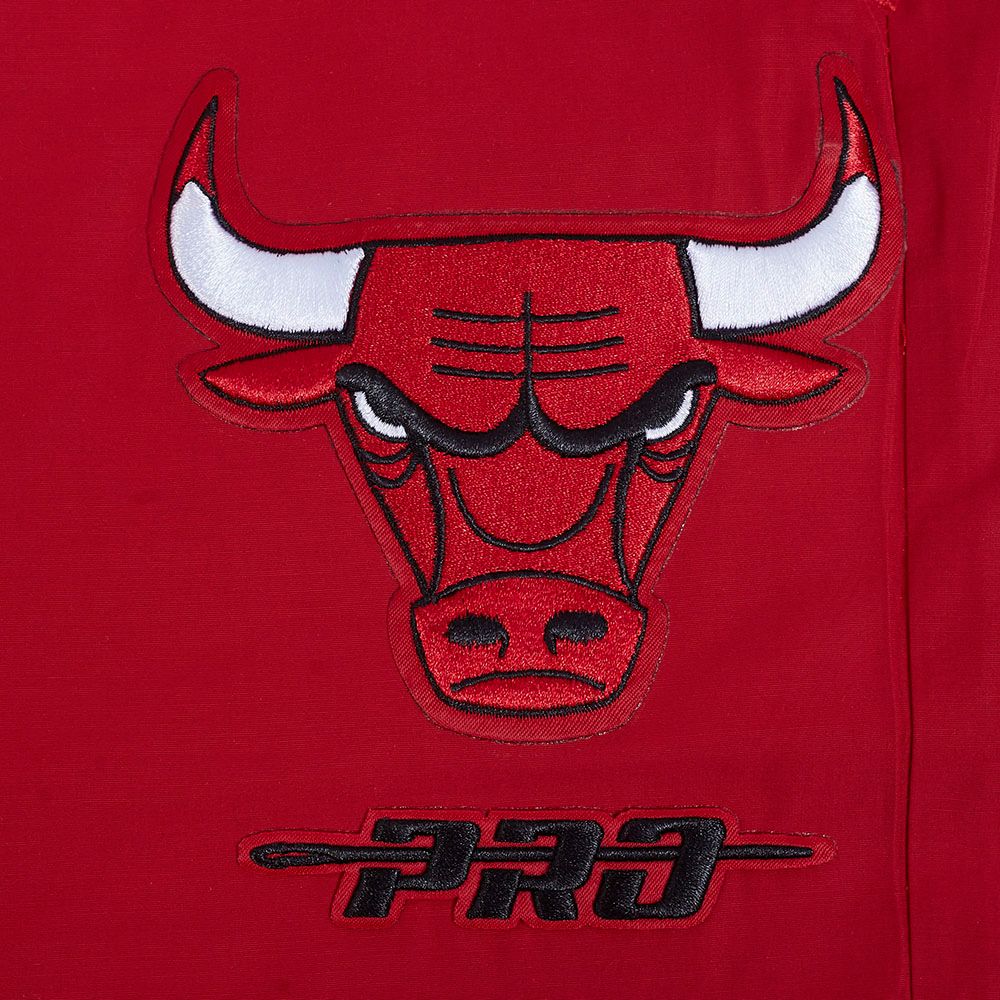 Pro Standard Men's Chicago Bulls Red Classic Wind Suit Woven Pants product image