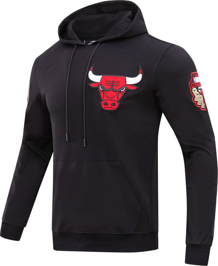 Pro Standard Men's Chicago Bulls Black Chenille Pullover Hoodie product image