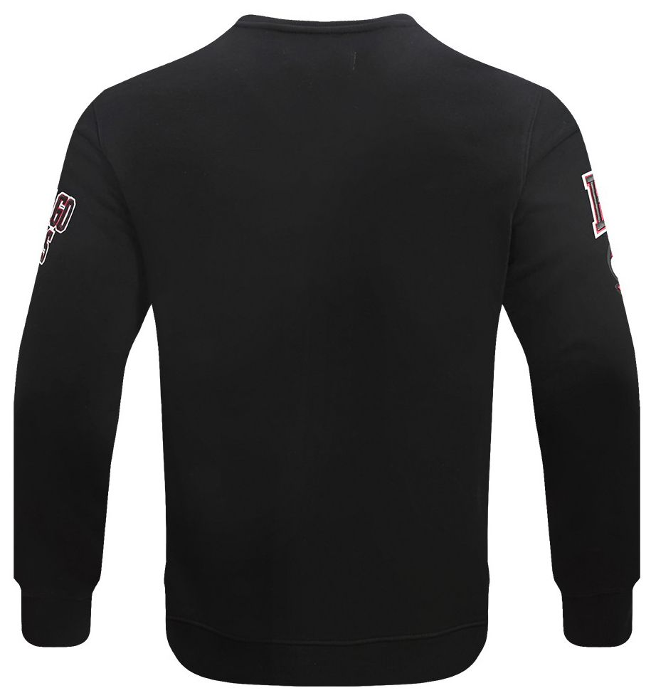 Pro Standard Men's Chicago Bulls Black Old English Fleece Crewneck Sweatshirt product image