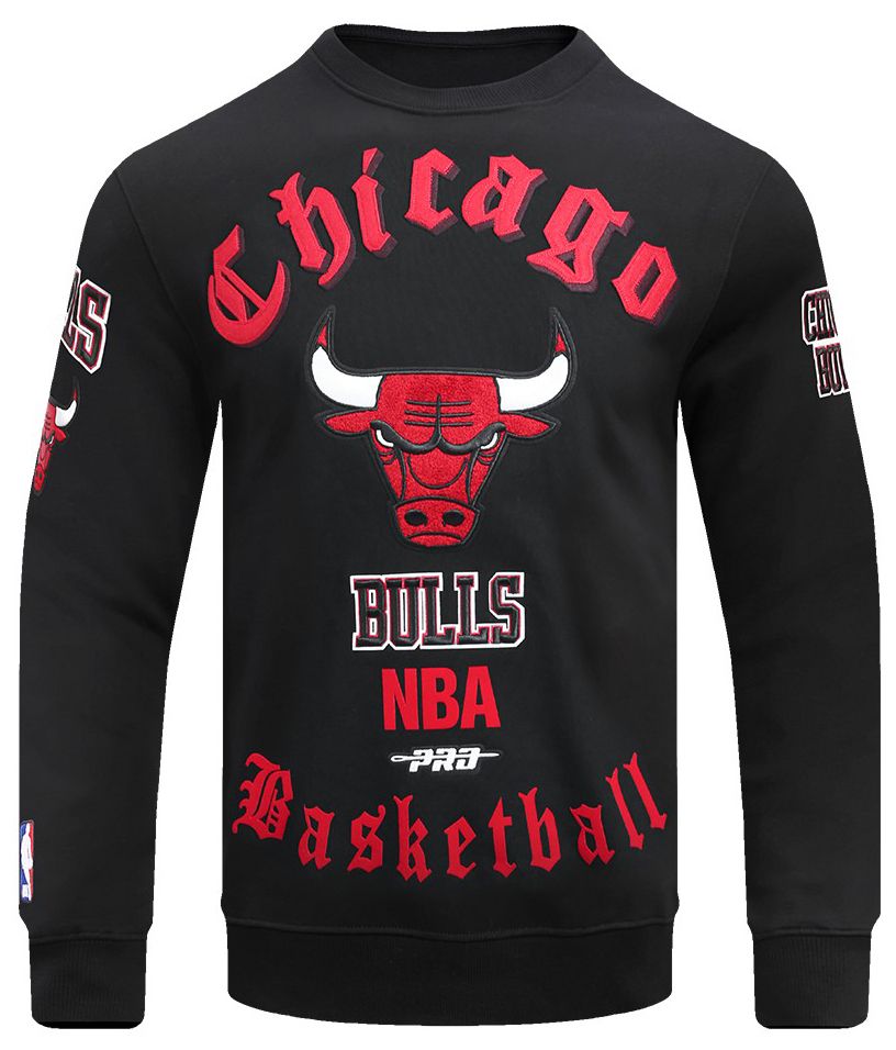 Pro Standard Men's Chicago Bulls Black Old English Fleece Crewneck Sweatshirt product image