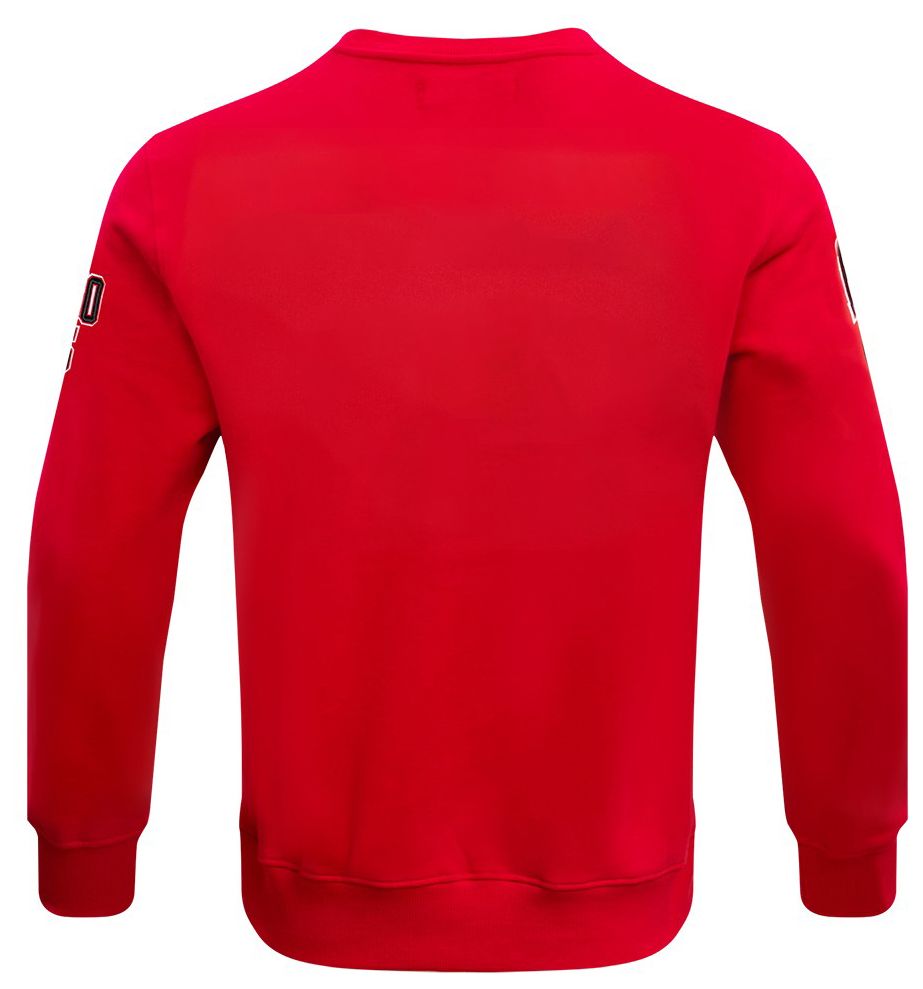 Pro Standard Men's Chicago Bulls Red Old English Fleece Crewneck Sweatshirt product image