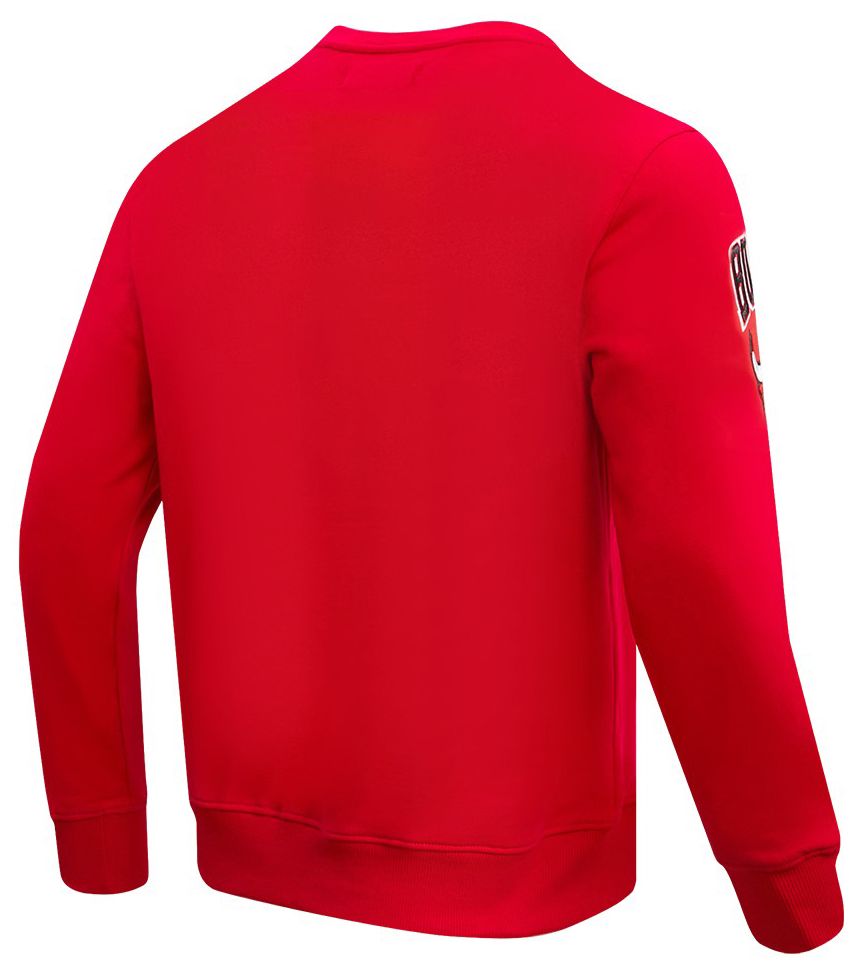 Pro Standard Men's Chicago Bulls Red Old English Fleece Crewneck Sweatshirt product image