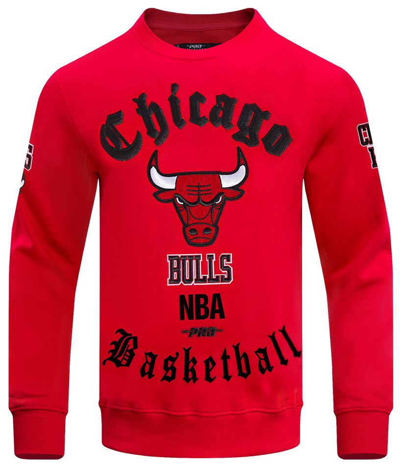 Pro Standard Men's Chicago Bulls Red Old English Fleece Crewneck Sweatshirt product image