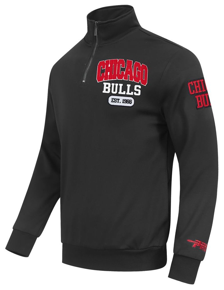 Pro Standard Men's Chicago Bulls Black Arch 1/4 Zip Pullover product image
