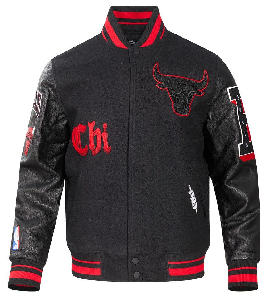 Pro Standard Men's Chicago Bulls Black Old English Rib Wool Varsity Jacket product image