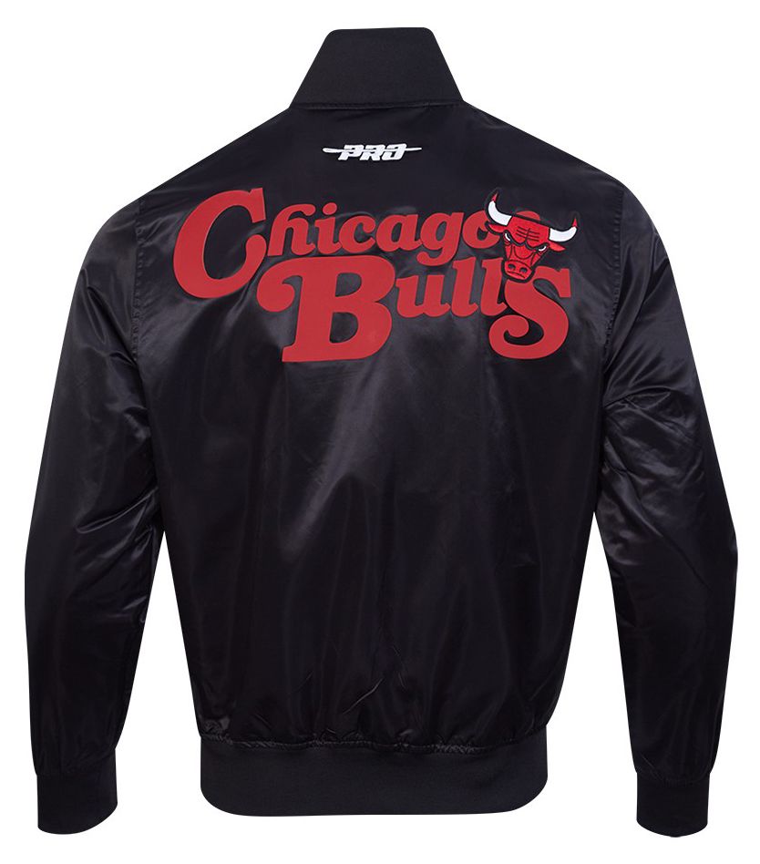 Pro Standard Men's Chicago Bulls Black Souvenir Satin Jacket product image