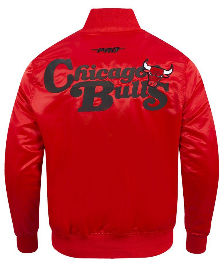 Pro Standard Men's Chicago Bulls Red Souvenir Satin Jacket product image