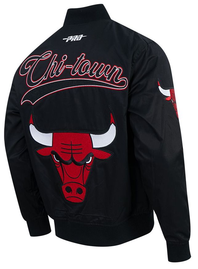 Pro Standard Men's Chicago Bulls Black Living Large Jacket product image