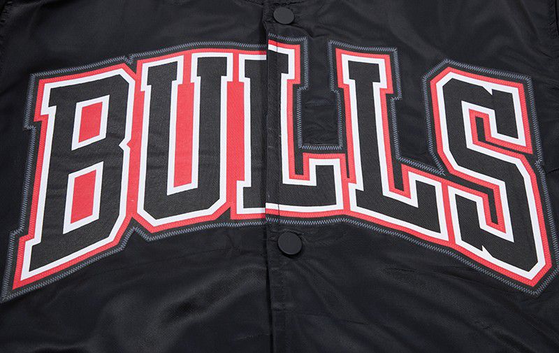 Pro Standard Men's Chicago Bulls Black Big Logo Satin Jacket product image