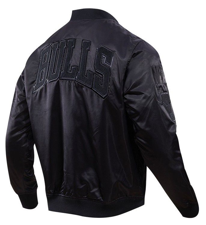 Pro Standard Men's Chicago Bulls Triple Black Satin Jacket product image