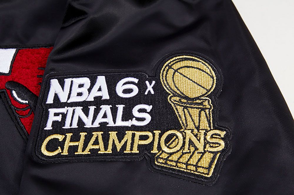 Pro Standard Adult Chicago Bulls Black Retro Classic Satin Jacket product image