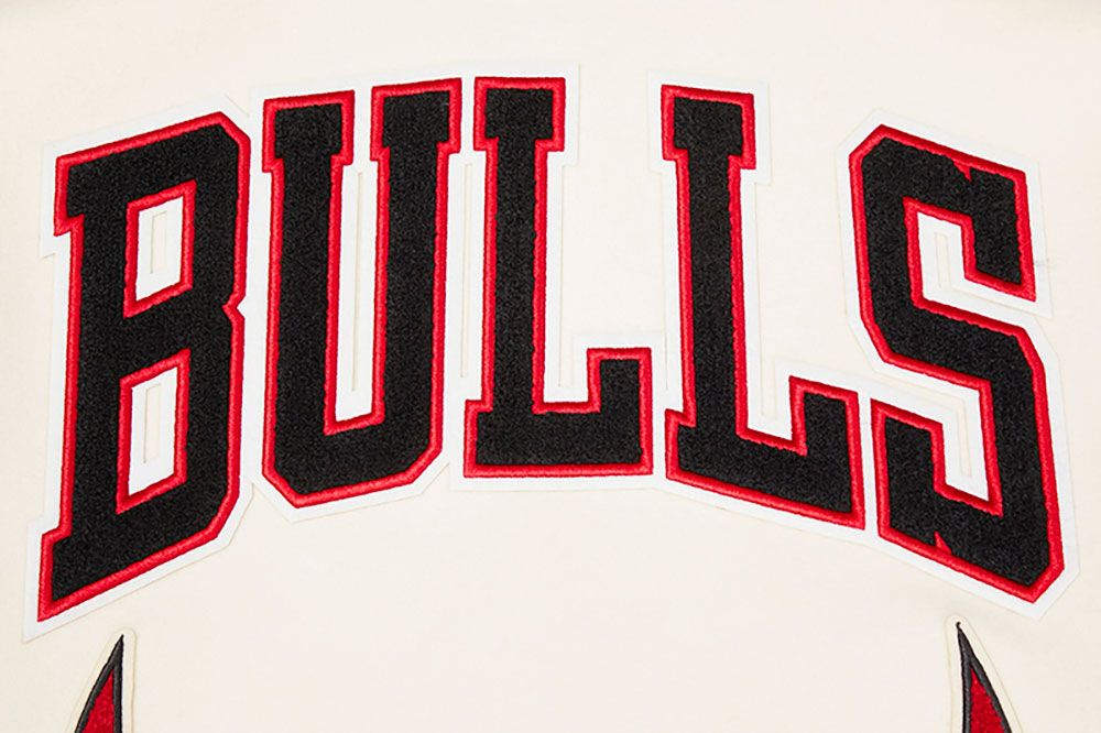 Pro Standard Women's Chicago Bulls Varsity Jacket product image