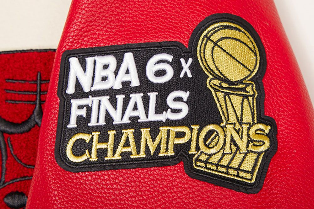 Pro Standard Women's Chicago Bulls Varsity Jacket product image