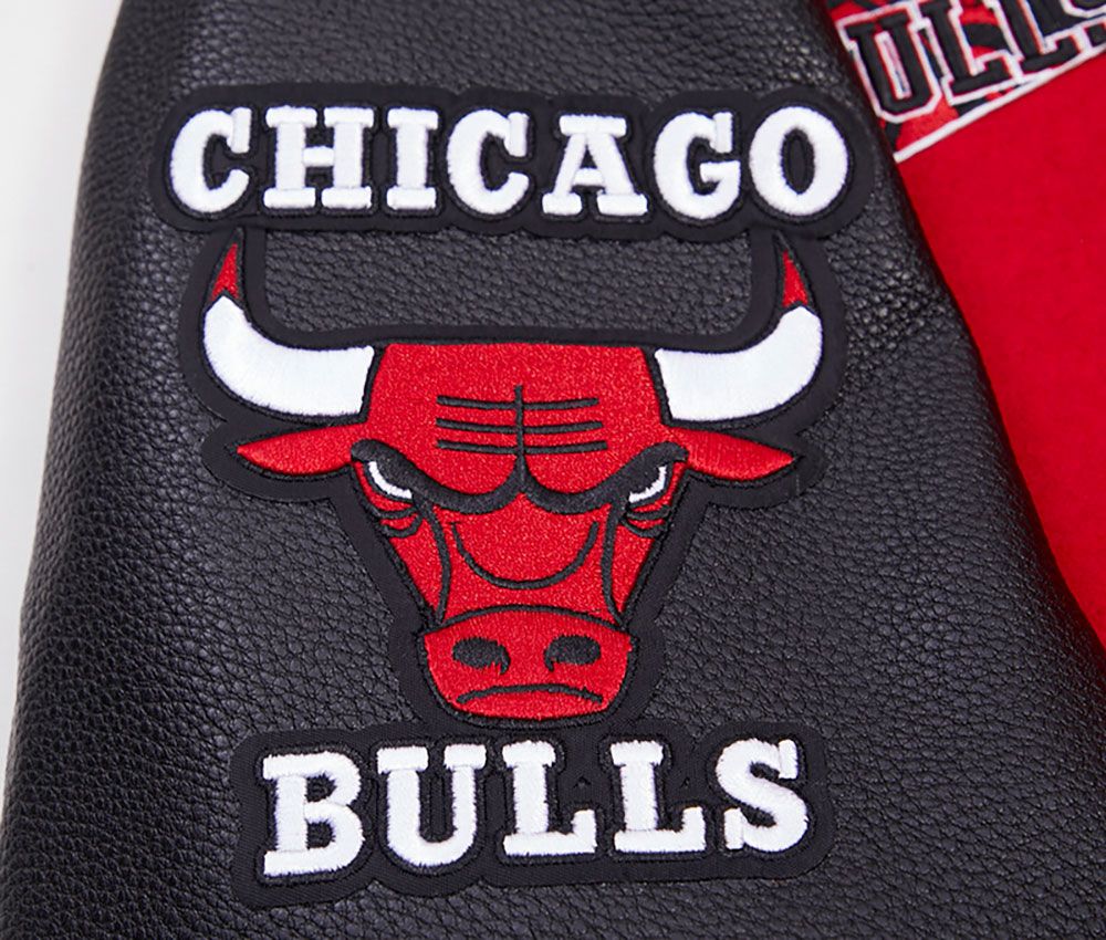 Pro Standard Women's Chicago Bulls Varsity Jacket product image