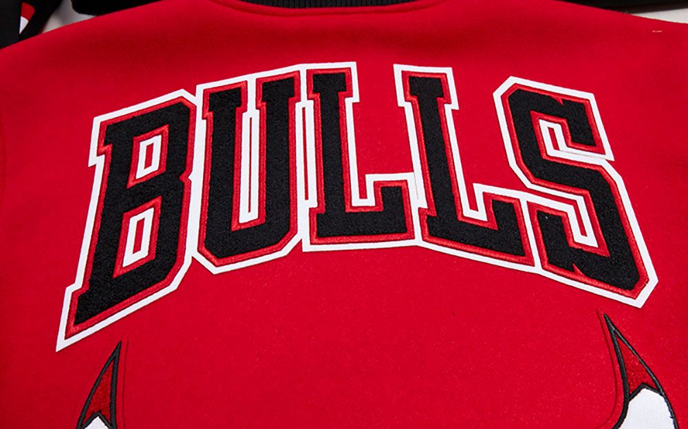 Pro Standard Women's Chicago Bulls Varsity Jacket product image