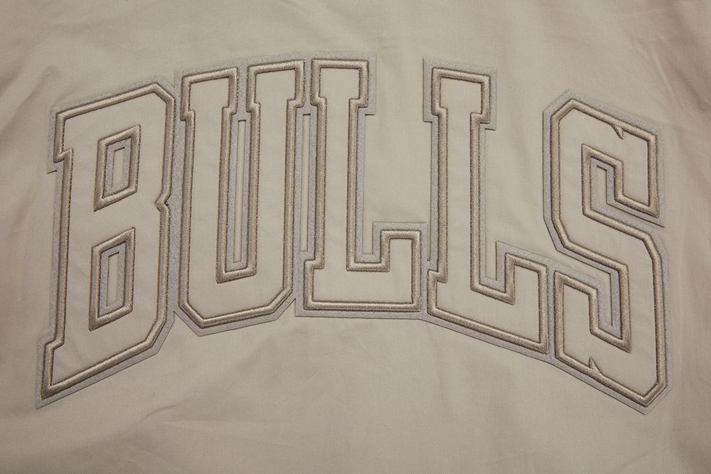 Pro Standard Men's Chicago Bulls Taupe Neutral Twill Jacket product image