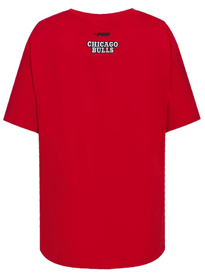Pro Standard Women's Chicago Bulls Red Script Tail Boyfriend T-Shirt product image