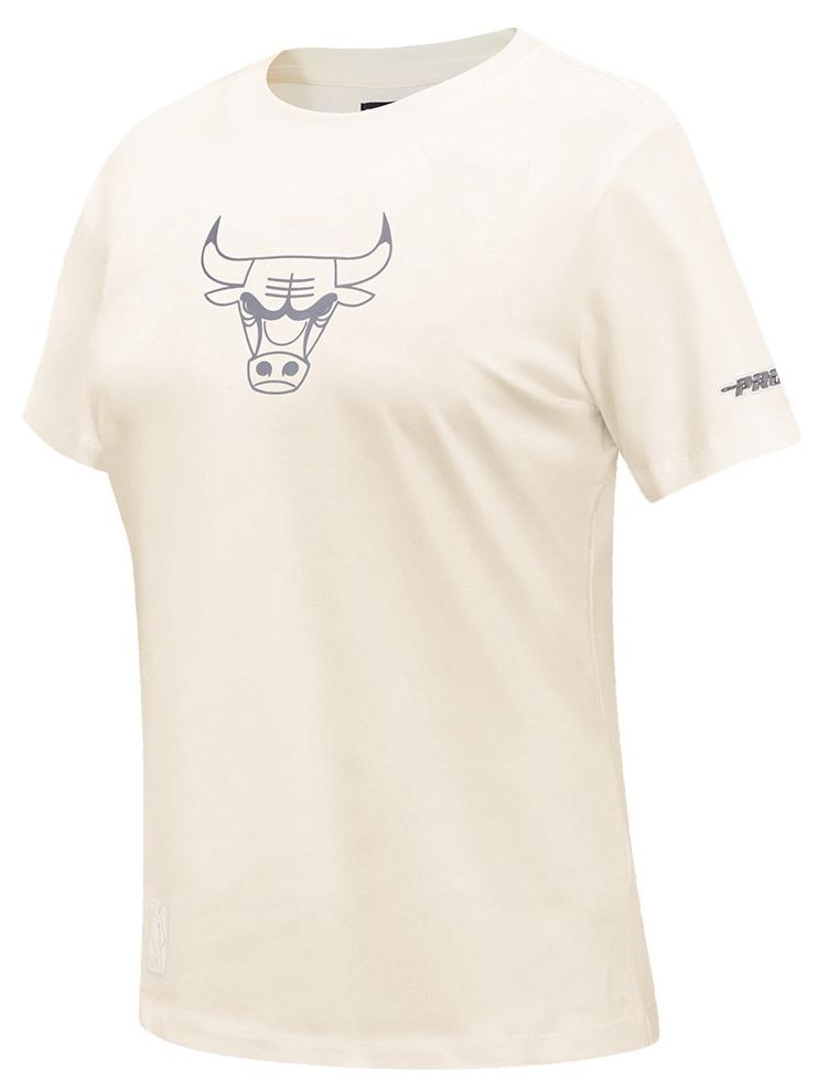 Pro Standard Women's Chicago Bulls Off White Street Team Slim T-Shirt product image