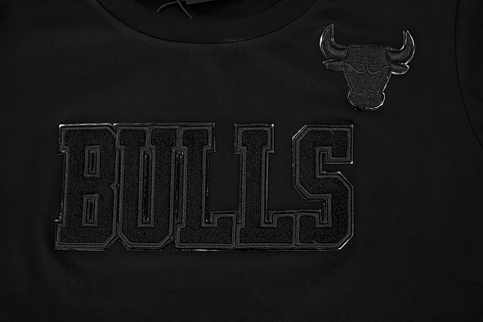 Pro Standard Women's Chicago Bulls Black Slim Fit T-Shirt product image