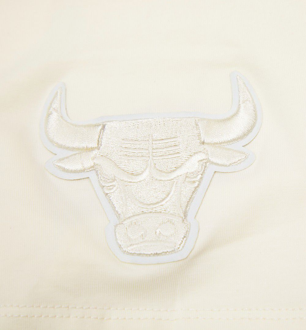 Pro Standard Women's Chicago Bulls Off White Neutral Boxy T-Shirt product image