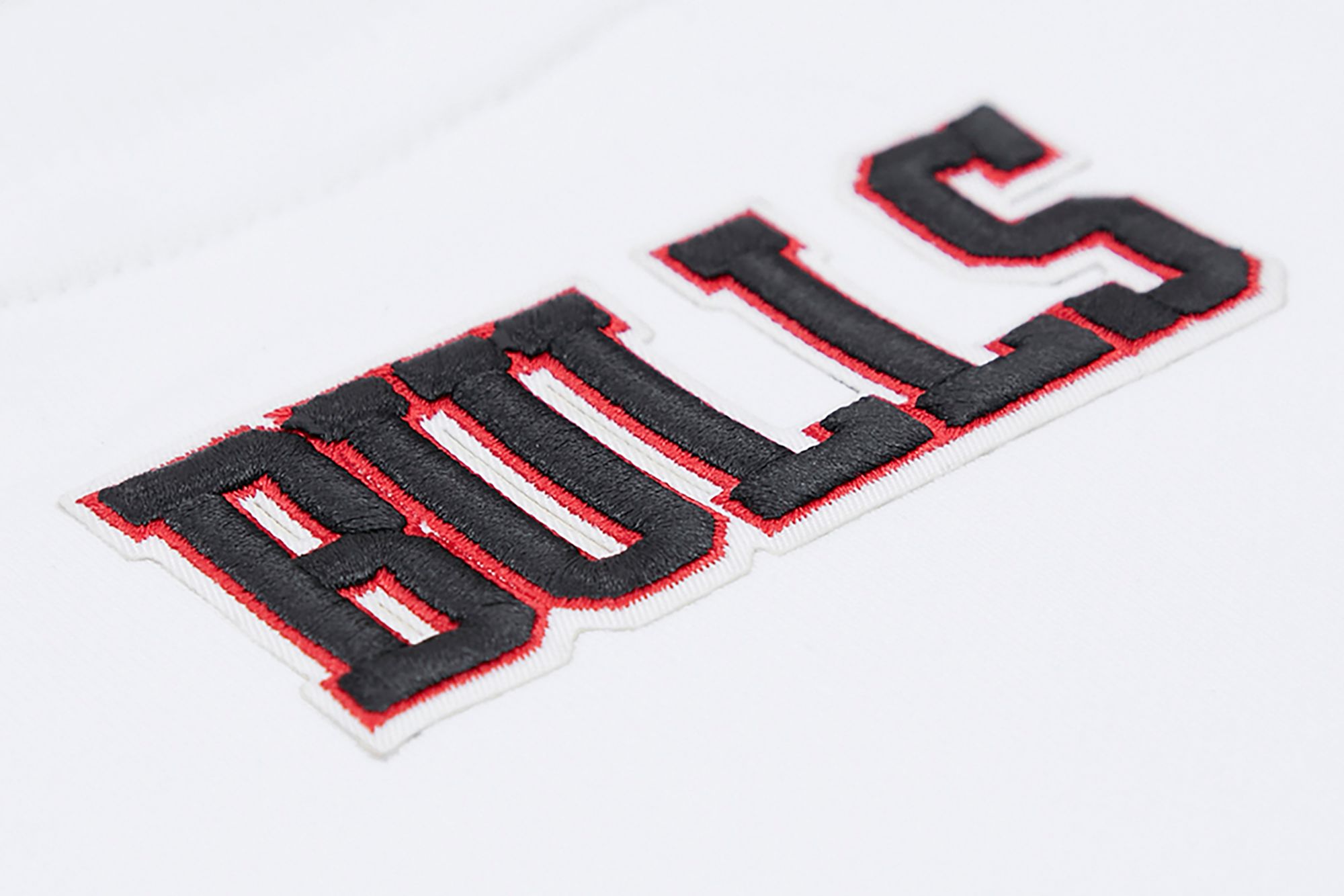 Pro Standard Women's Chicago Bulls White Hooded Dress product image