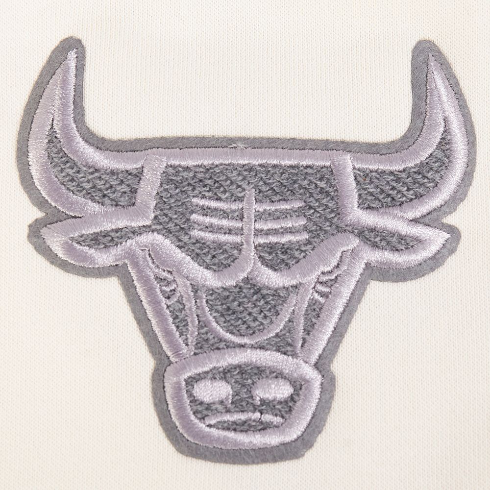 Pro Standard Women's Chicago Bulls Off White Reverse French Terry Crewneck Sweatshirt product image