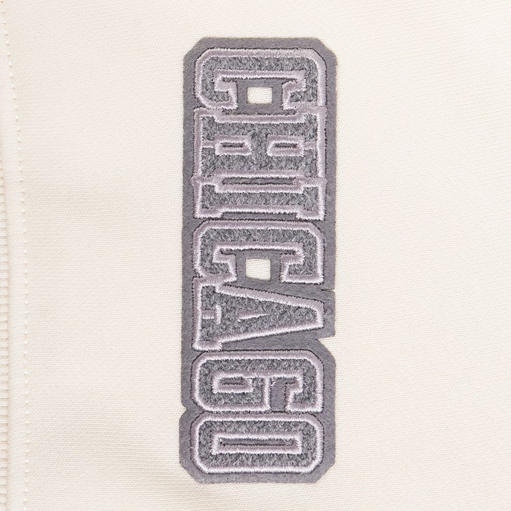 Pro Standard Women's Chicago Bulls Off White Reverse French Terry Crewneck Sweatshirt product image