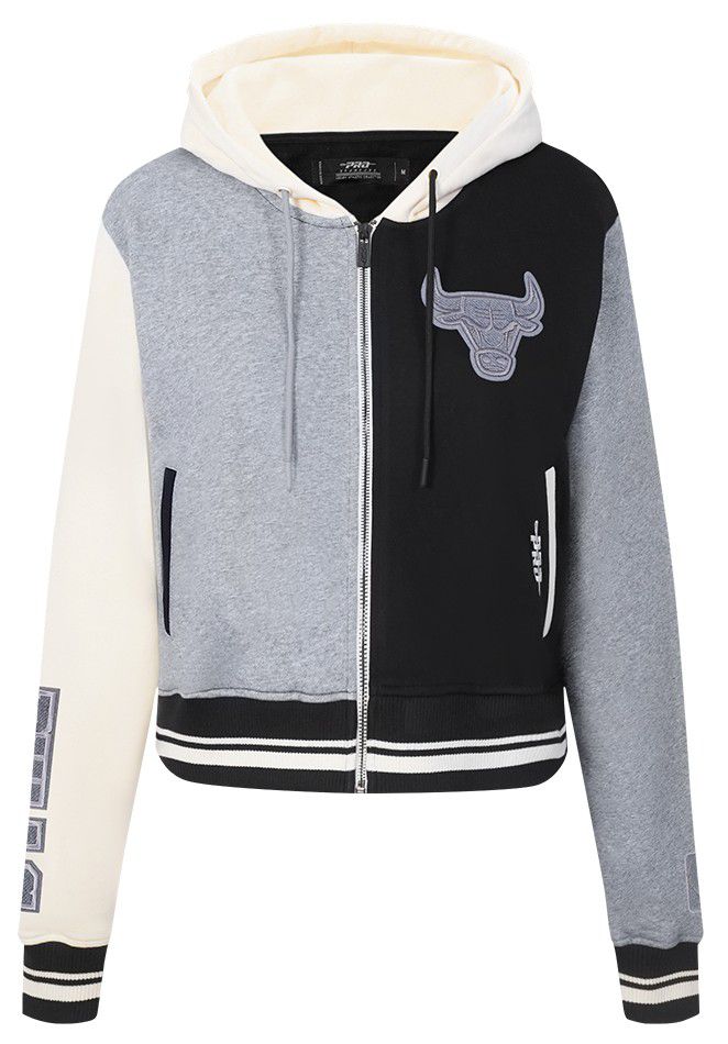 Pro Standard Women's Chicago Bulls Black Reverse French Terry Pullover Hoodie product image