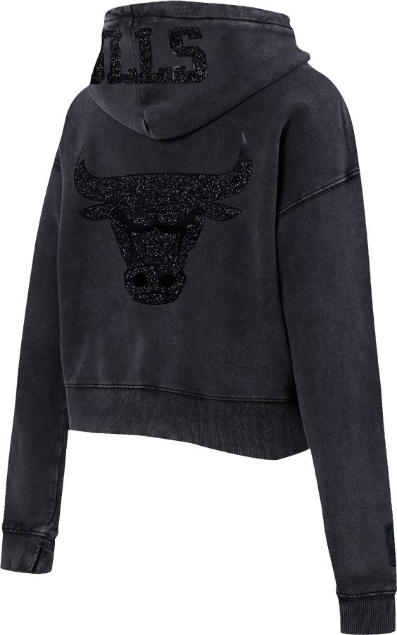 Pro Standard Women's Chicago Bulls Black Crystalline Cropped Pullover Hoodie product image