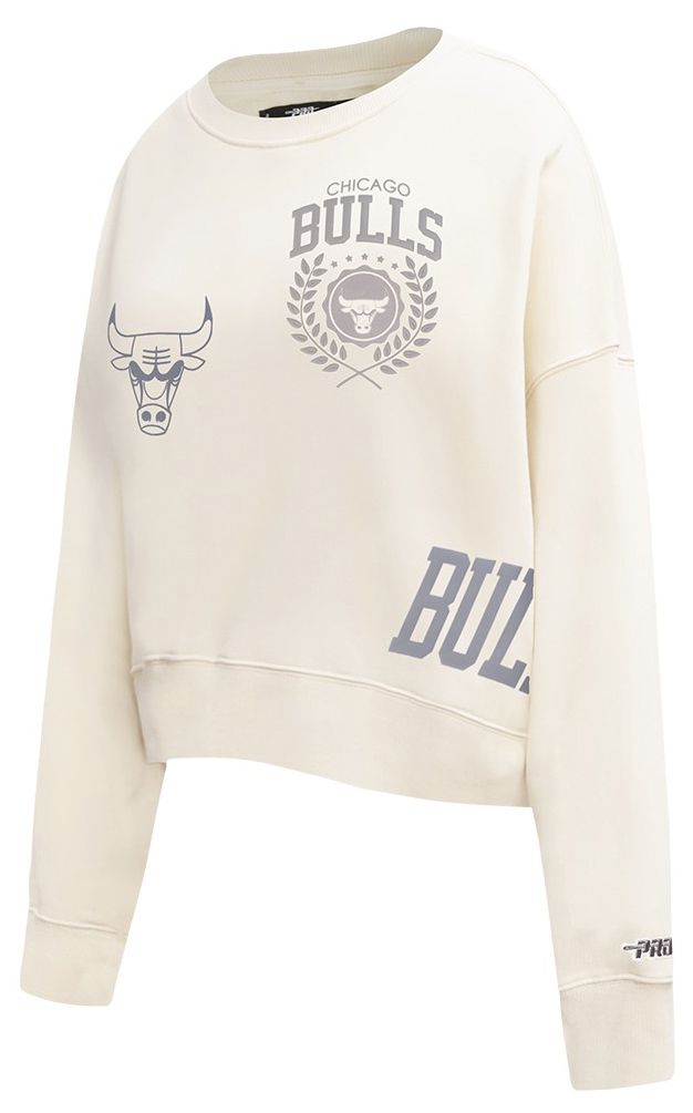Pro Standard Women's Chicago Bulls Off White Street Team Crewneck Sweatshirt product image