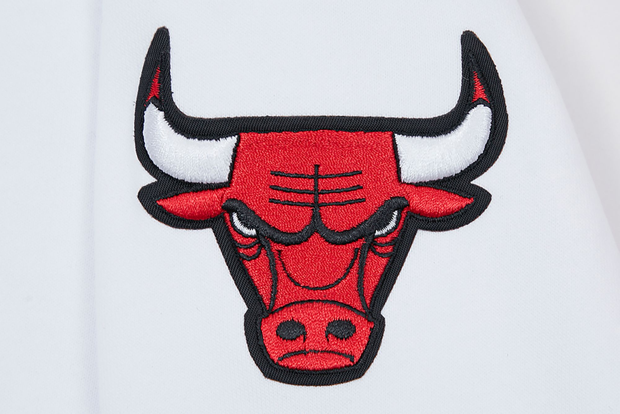 Pro Standard Women's Chicago Bulls White Fleece Crewneck Sweater product image