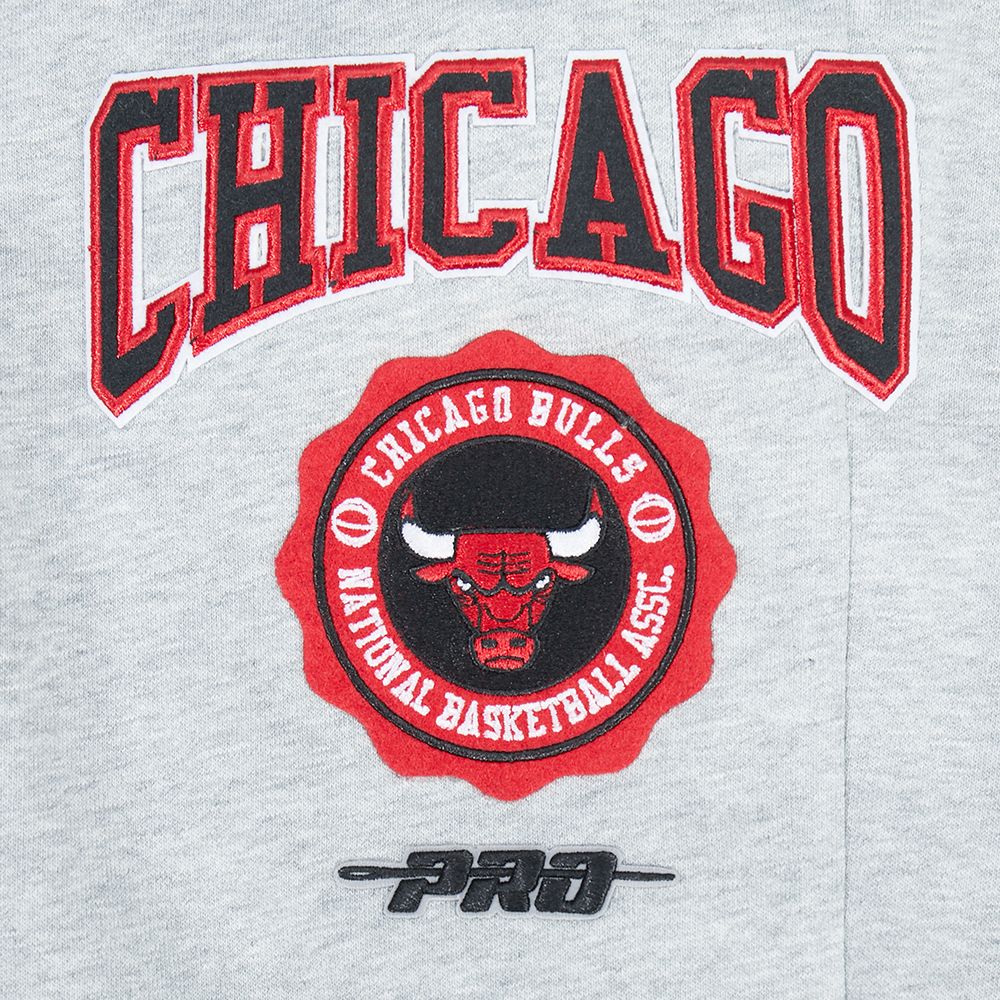 Pro Standard Women's Chicago Bulls Grey Crest Emblem Sweatpants product image