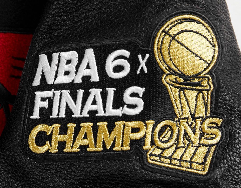 Pro Standard Women's Chicago Bulls Varsity Jacket product image