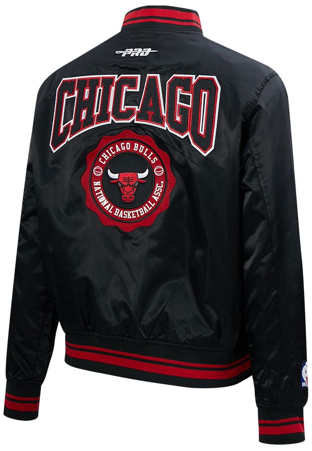 Pro Standard Women's Chicago Bulls Black Crest Emblem Full-Zip Satin Jacket product image