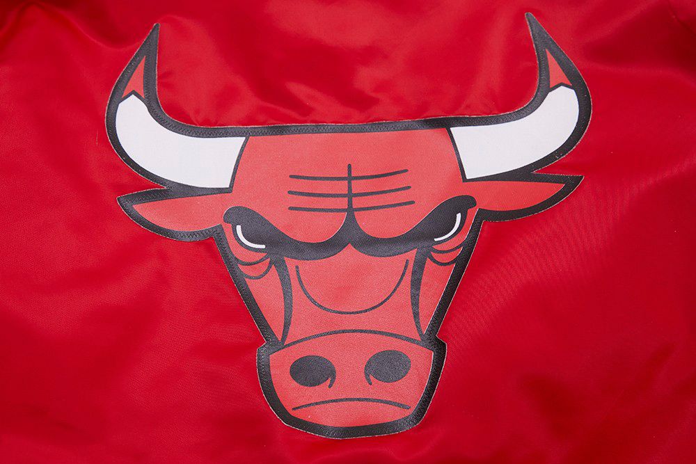 Pro Standard Women's Chicago Bulls Red Classic Satin Jacket product image