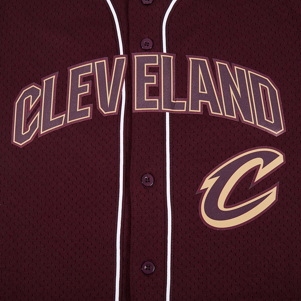 Pro Standard Men's Cleveland Cavaliers Red Classic Mesh Button Down Shirt product image