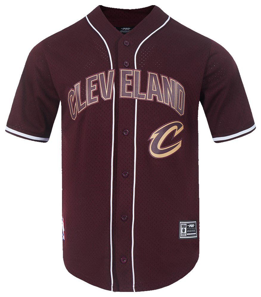 Pro Standard Men's Cleveland Cavaliers Red Classic Mesh Button Down Shirt product image
